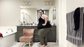 Two Temptations: Plump Paradise Fashion Fiesta (wmv)