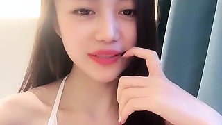 Beauty small tit amateur teen masturbating her shaved pussy