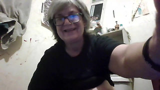 Hot Stepmama Fingers Herself