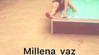 I had sex with my neighbor in the pool of her house