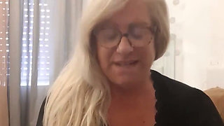 Fina Putting a Banana in Her Cunt. She Tastes It and Masturbates, so Horny!