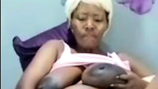 African Pregnant women loves me