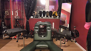 Latex Lady Hard Anal with the Machine