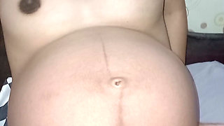 My girlfriend loves to suck my cock.