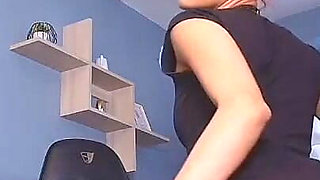 Latona Sex Masturbation in the Room Body Oerfec and Small Boobs