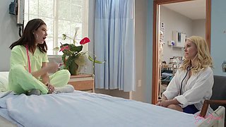 Big-Tits Doctor Toys Patient