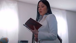 A Sexy Secretary With A Lustful Body - Nanami Tina