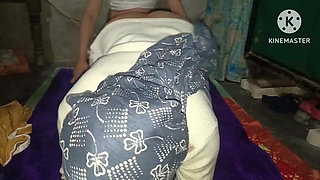 This Stepmom Is a Big Ass MILF Who Always Likes to Share the Bed with Her Stepson