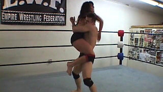 Vanessa Vs. Vasily, Fighting Challenge 5 Match 1.