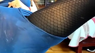 Solo hoe spreading ass and pussy after toying masturbation