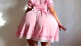 A big woman has a very big butt