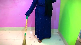 Stepmom in Hijab and Abaya Sweeps My Room Without Panties and Seduces Me to Fuck