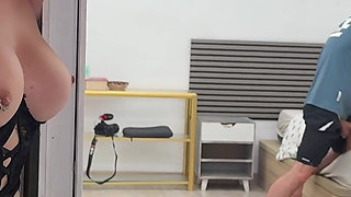 I Mistake My Friend's Girlfriend for a Doll and We End up Double Penetrating