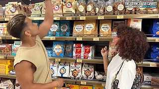 Meeting DENIS DOSIO at the supermarket! Mi takes me home, me and puts it in my throat!
