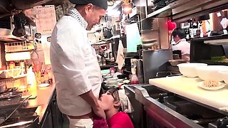 teen fingered and pussy licked by amateur