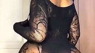 BBW Squirts Masturbating & Stripteasing