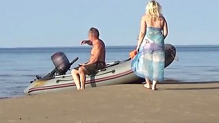 Boatman ravaged a super-steamy tourist